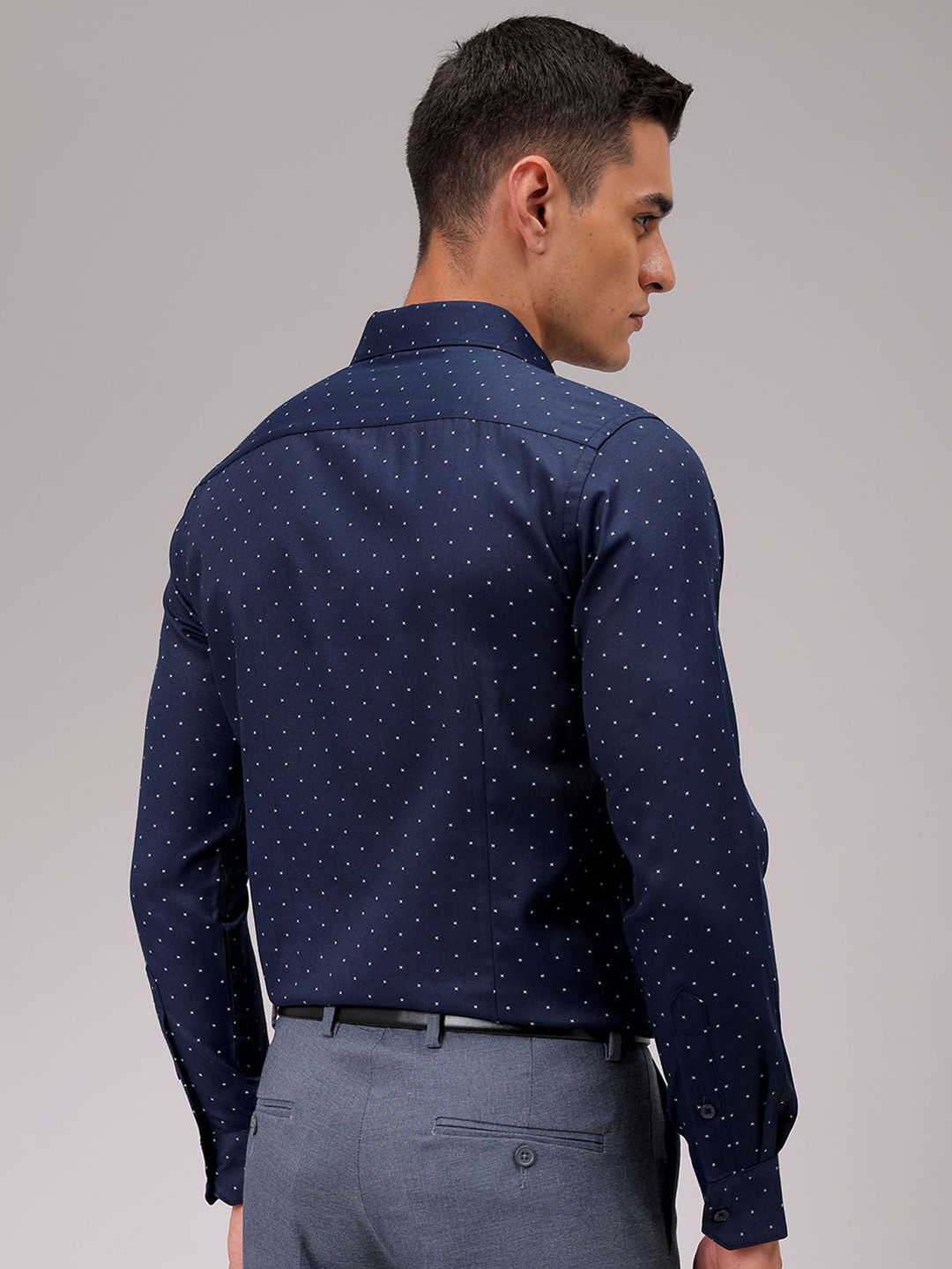The Indian Garage Co. X Luxe Men Cutaway Collar Micro Ditsy Printed Slim Fit Formal Shirt