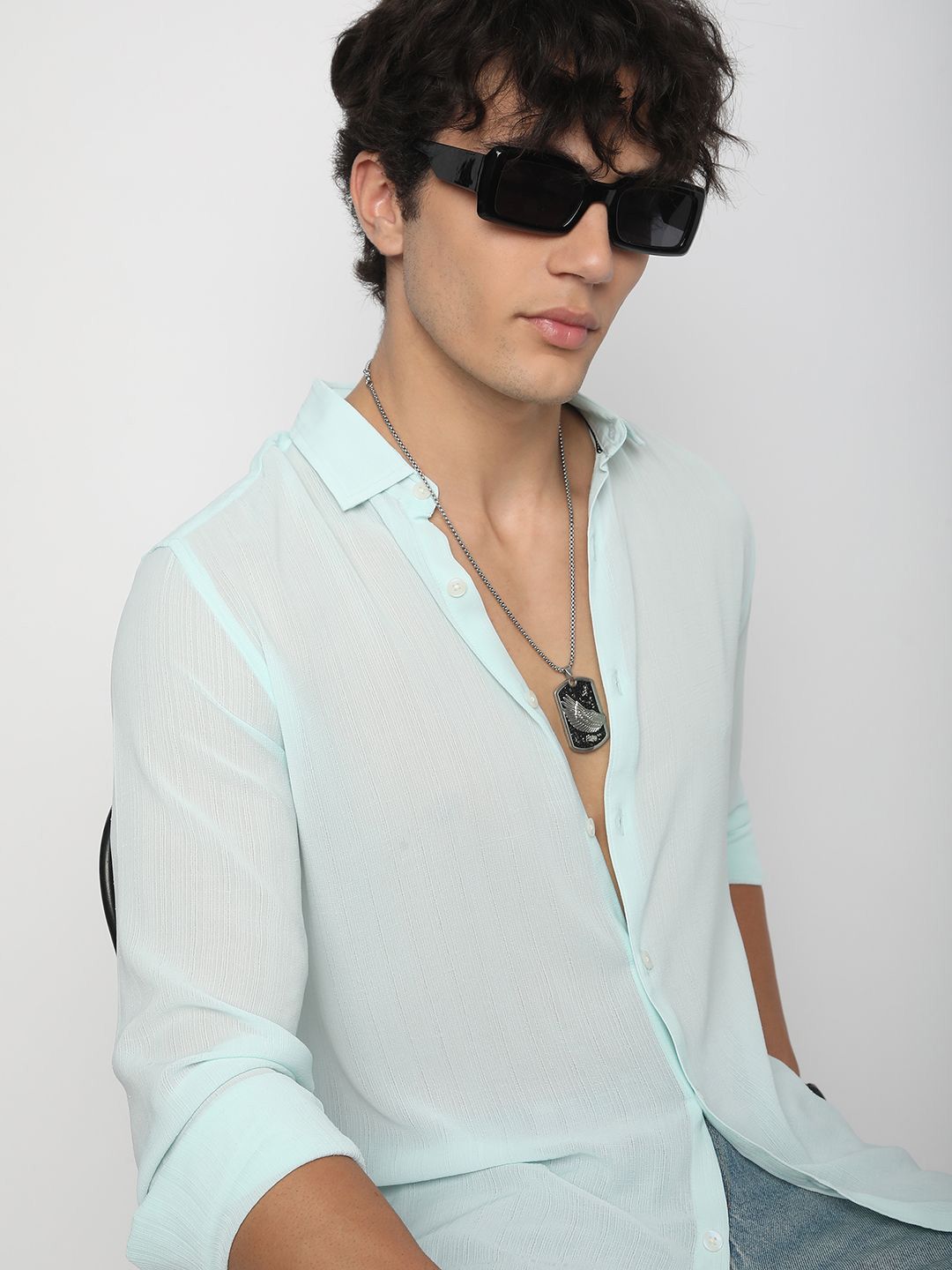 VASTRADO Men Classic Spread Collar Solid Slim Fit Casual Shirt