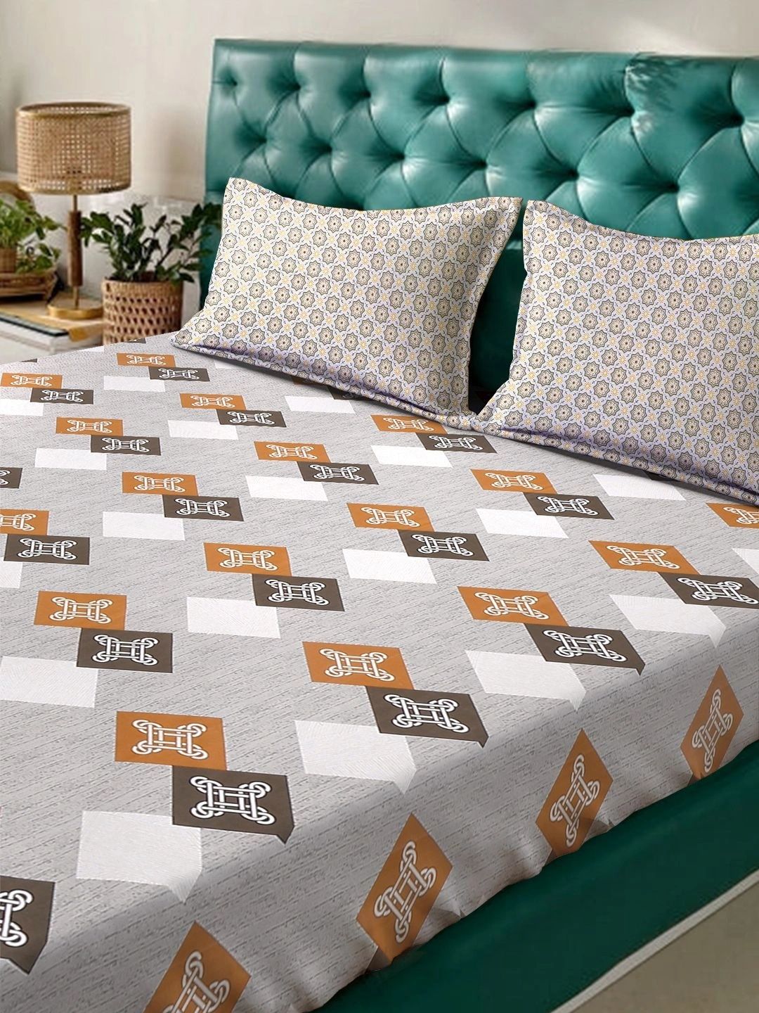 Myntra Elegant Homes White & Brown Geometric 400 TC King Bedsheet with 2 Pillow Covers