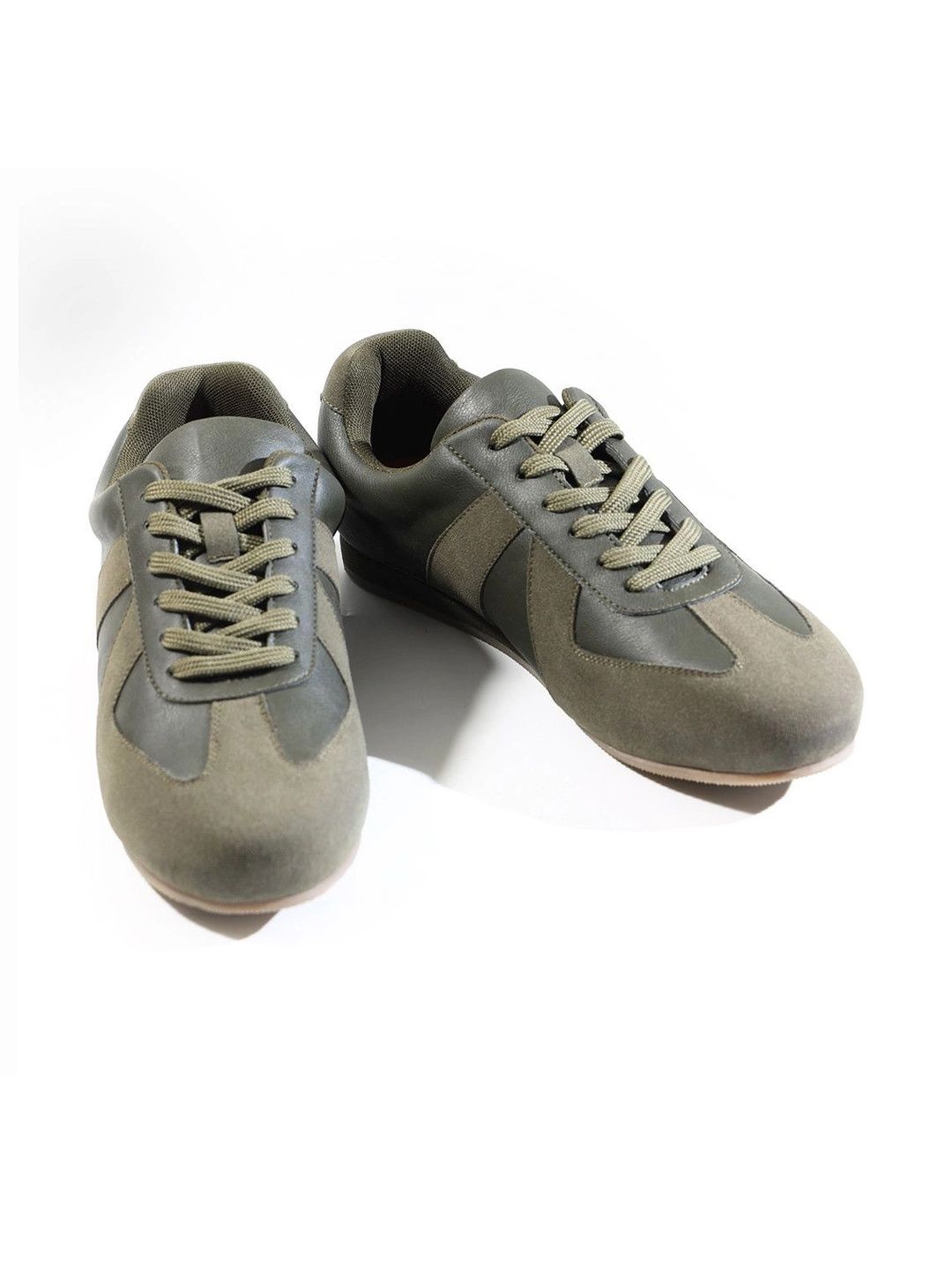 Sneakers Panel Klasik MONKSTORY Escape - Hijau Zaitun