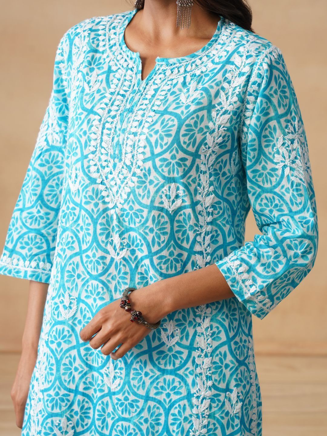 House of Chikankari Women Turquoise Blue Mulmul Chikankari Embroidered Kurta