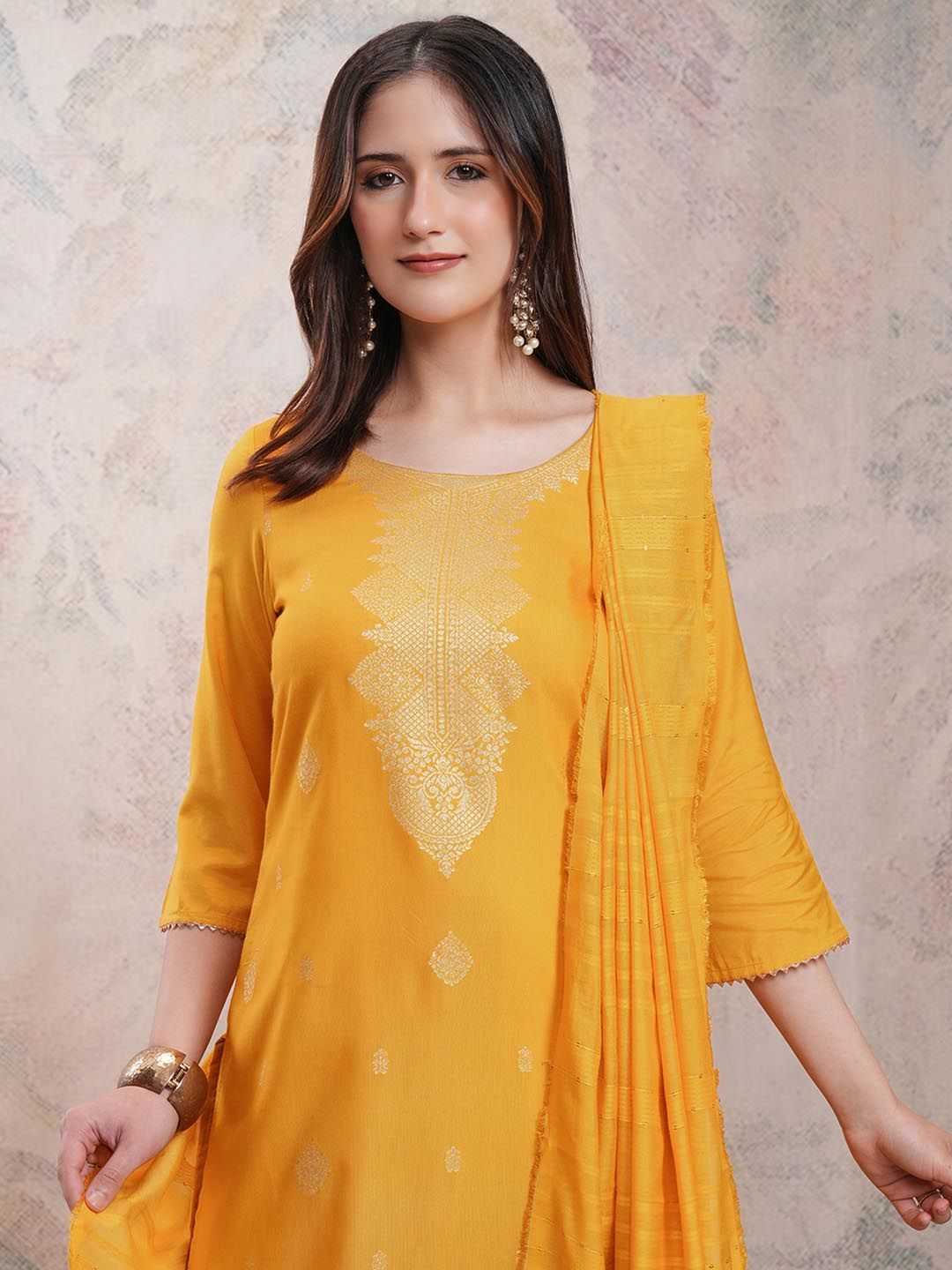 Vishudh Ethnic Motifs Printed Straight Kurta With Trousers & Dupatta