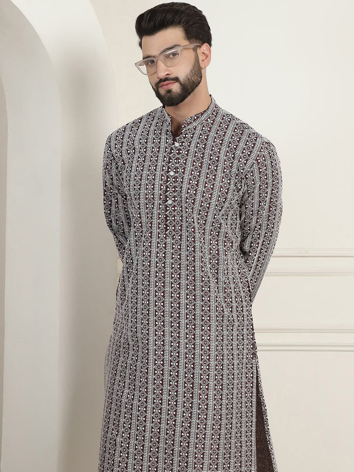 Anouk Sulam Kapas Tulen Kolar Mandarin Lengan Panjang Kurta Lurus Dengan Churidar