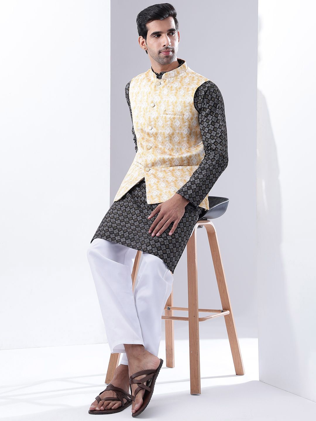 Anouk Men Printed Kurta Biasa dengan Set Kurta Piyama