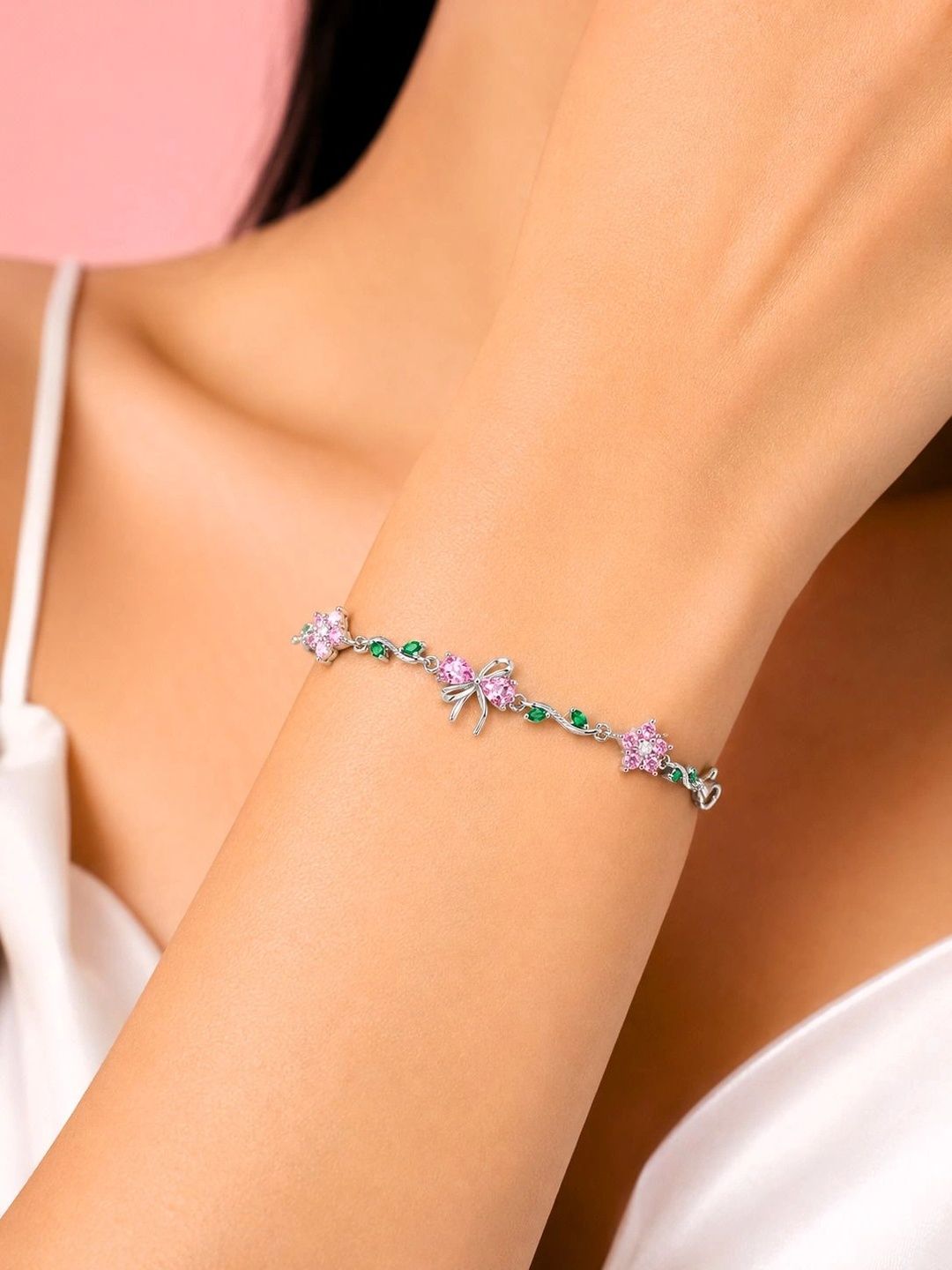 VOGUE PANASH Women Brass Silver-Plated Link Bracelet