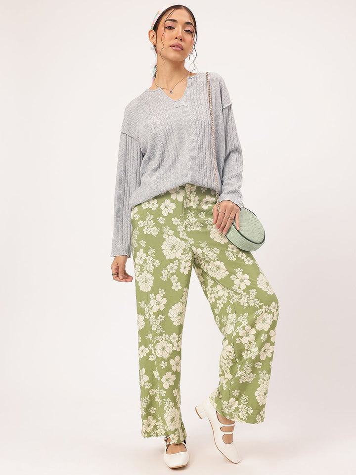 DressBerry Minimal Muse V-Neck Ribbed  Top