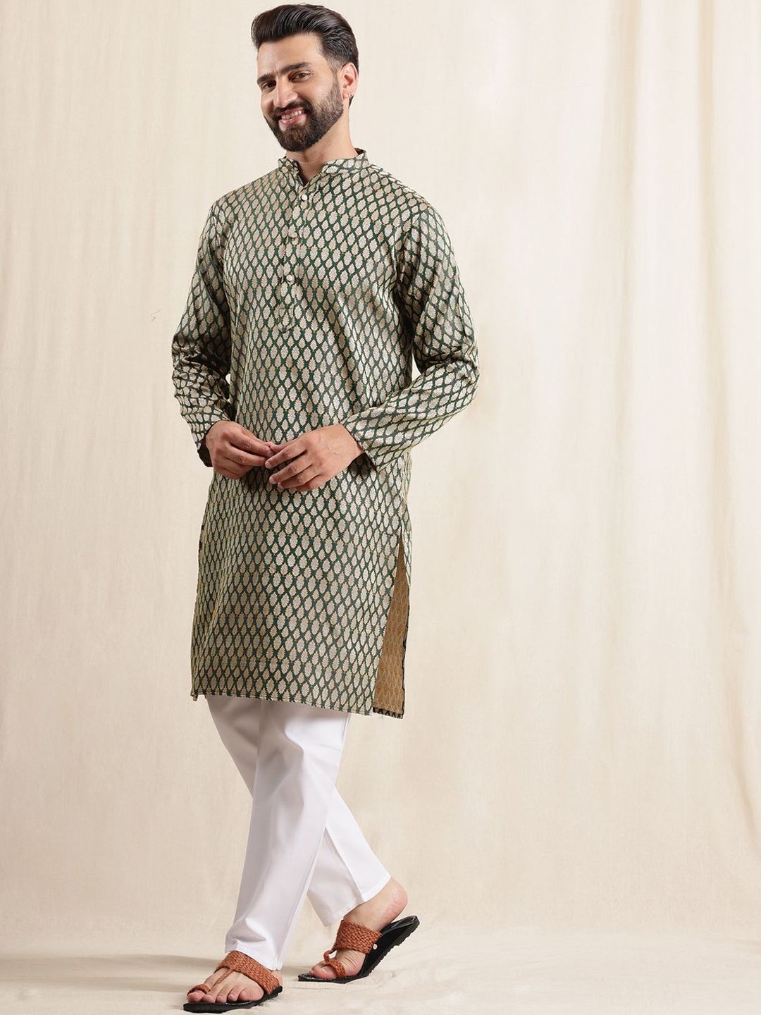 Anouk Floral Woven Design Mandarin Collar Straight Kurta With Pyjamas & Nehru Jacket