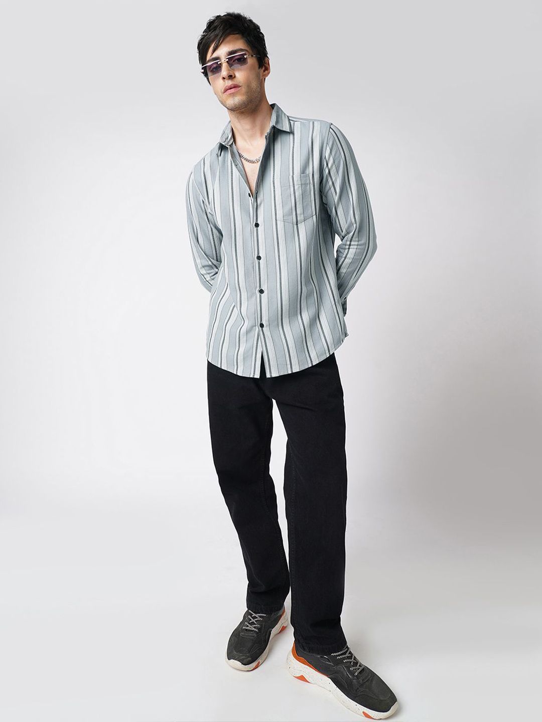 VASTRADO Men Classic Slim Fit Vertical Striped Spread Collar Cotton Casual Shirt