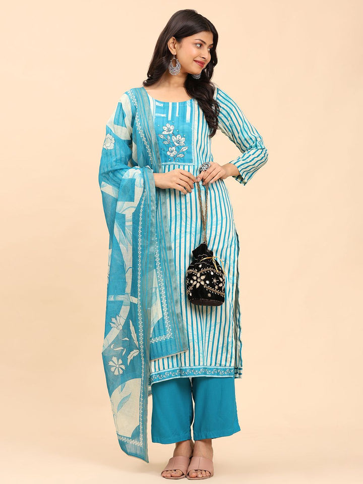 Mamicha Women Floral Printed Regular Pure Cotton Kurta with Palazzos & With Dupatta