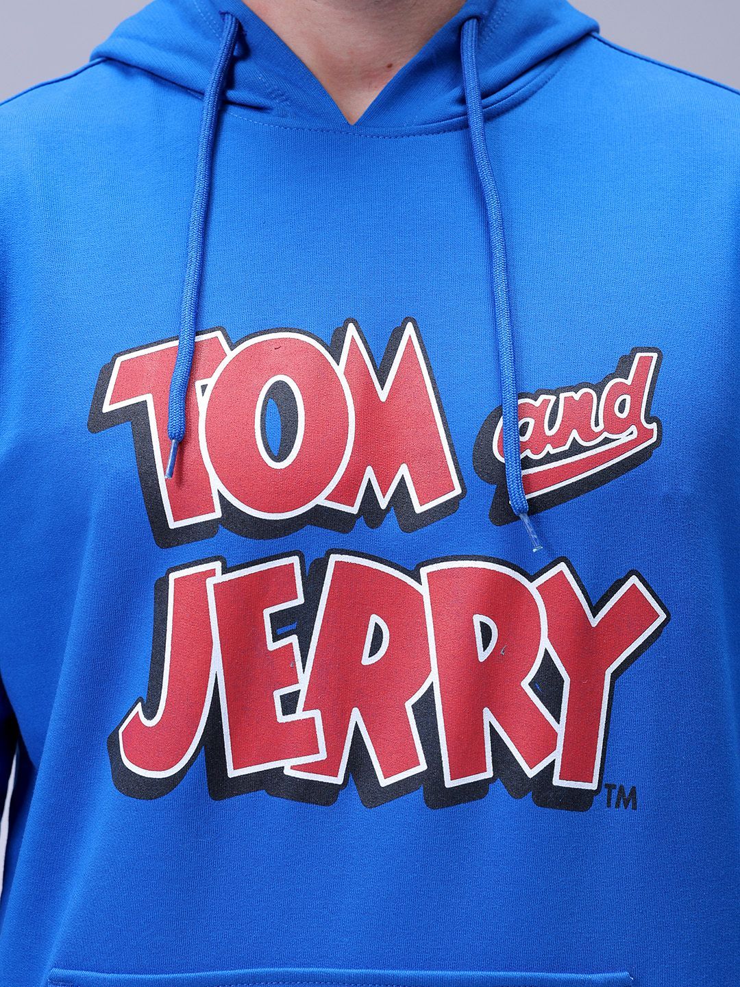 The Indian Garage Co Men Regular Fit Tom & Jerry Printed Overhead Hooded Sweatshirt