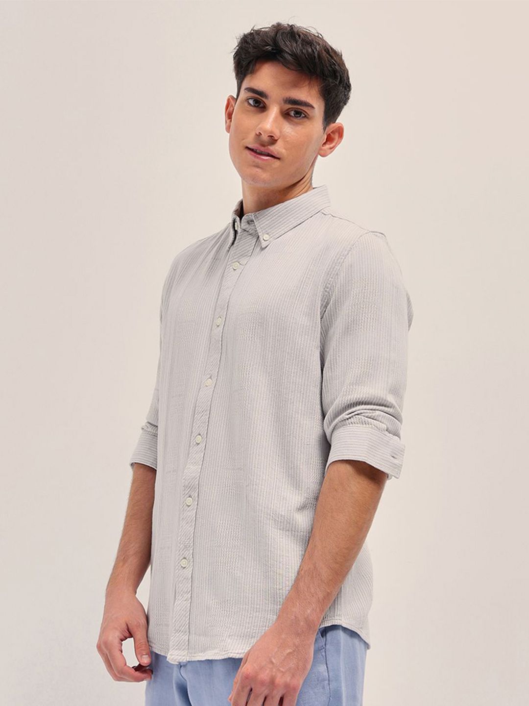 THE BEAR HOUSE Men Button-Down Collar Vertical Striped Cotton Slim Fit Casual Shirt