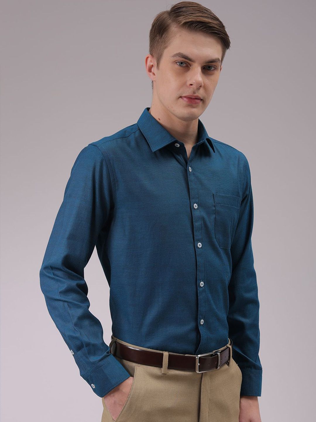 The Indian Garage Co. X Luxe Men Cutaway Collar Solid Slim Fit Formal Shirt