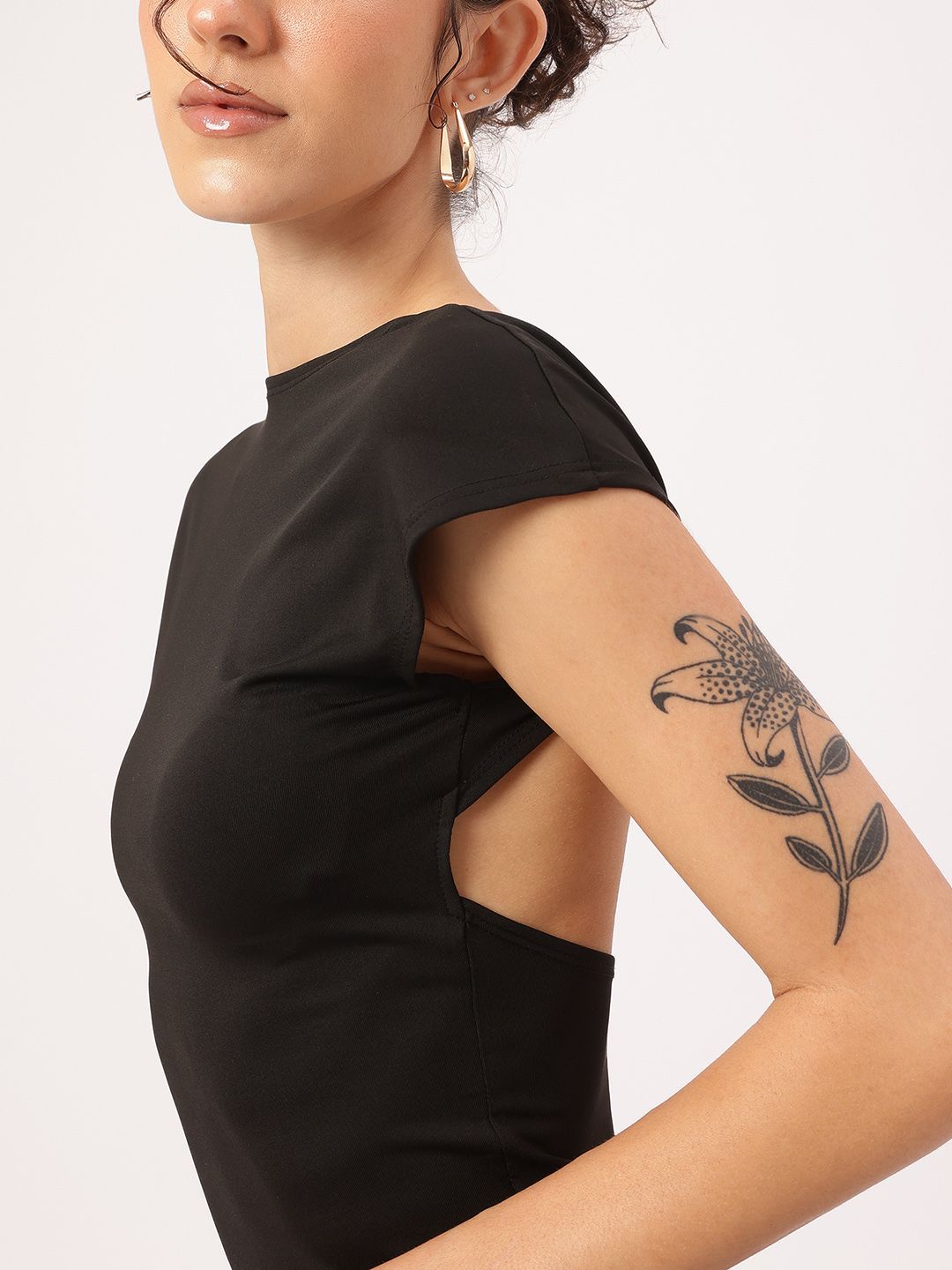 DressBerry 90s Babe Backless Fitted Top