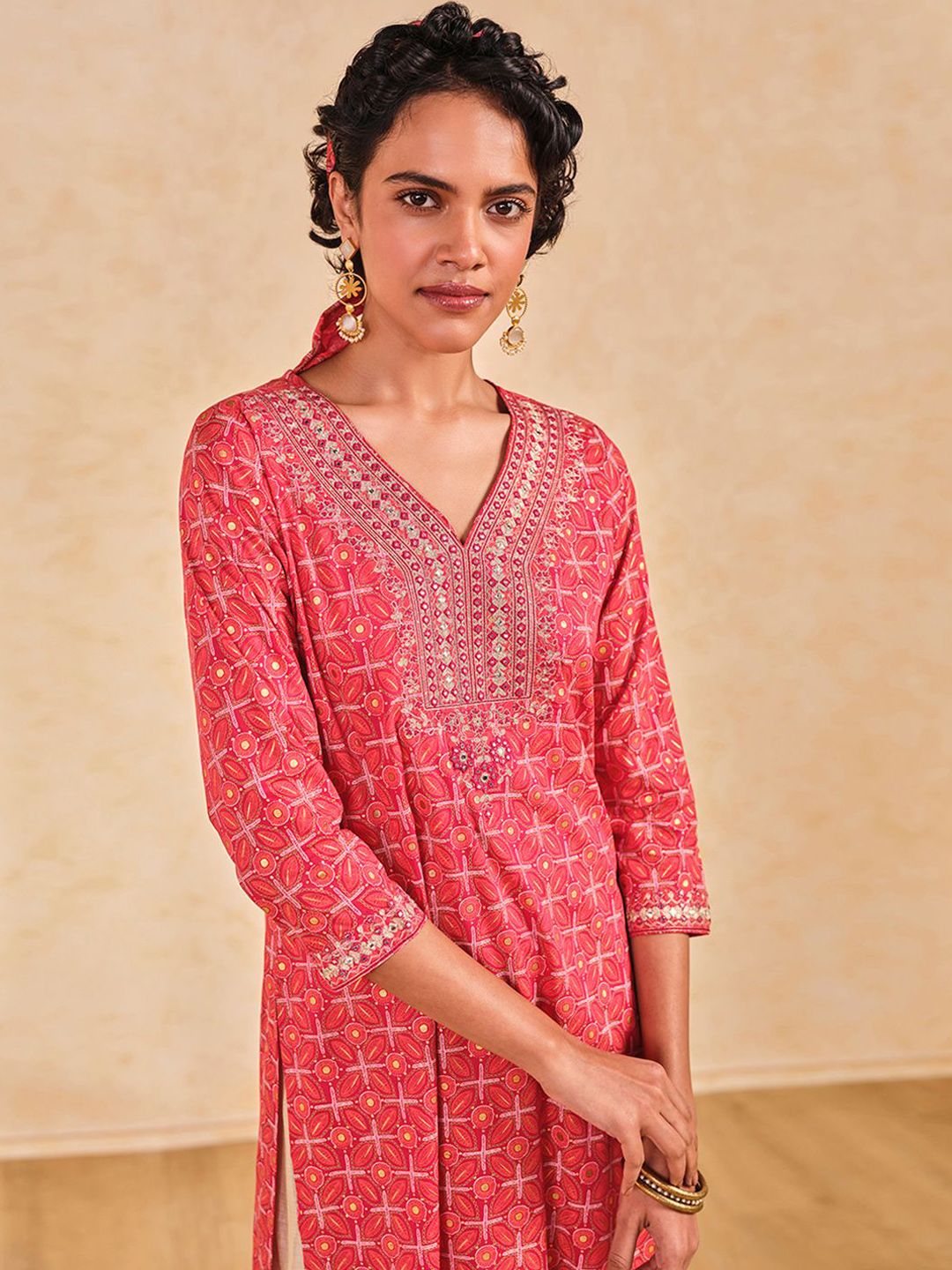 Global Desi Floral Printed Mirror Work Straight Kurta
