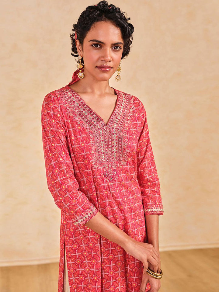 Global Desi Floral Printed Mirror Work Straight Kurta