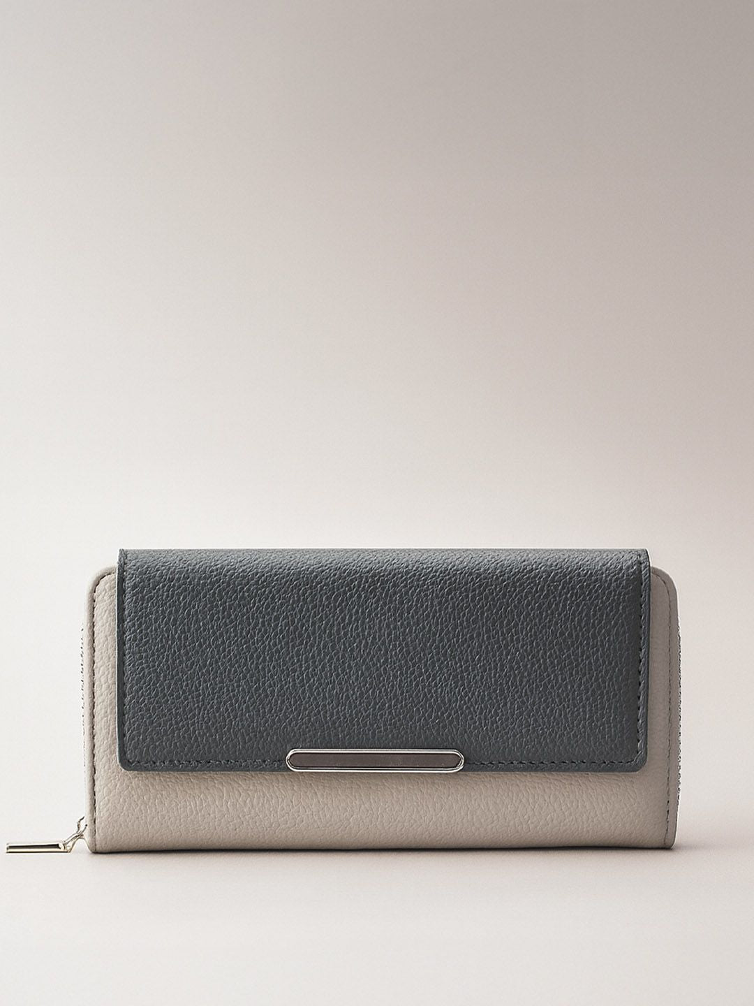 Lino Perros Women Colourblocked Three Fold Wallet