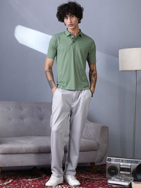 Campus Sutra Men Solid Relaxed Fit Comfort Mid-Rise Regular Trousers