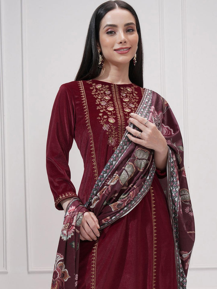 Vishudh Floral Yoke Design Round Neck Thread Work Straight Kurta With Trousers & Dupatta