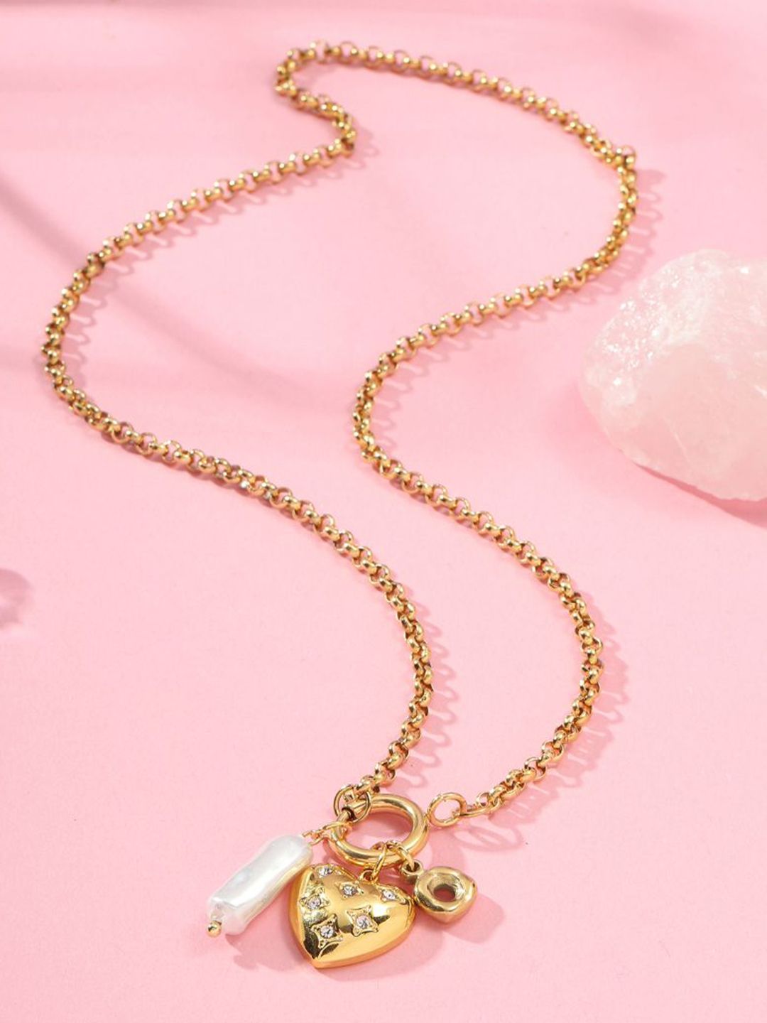 Kalung berbentuk batu masin & manik