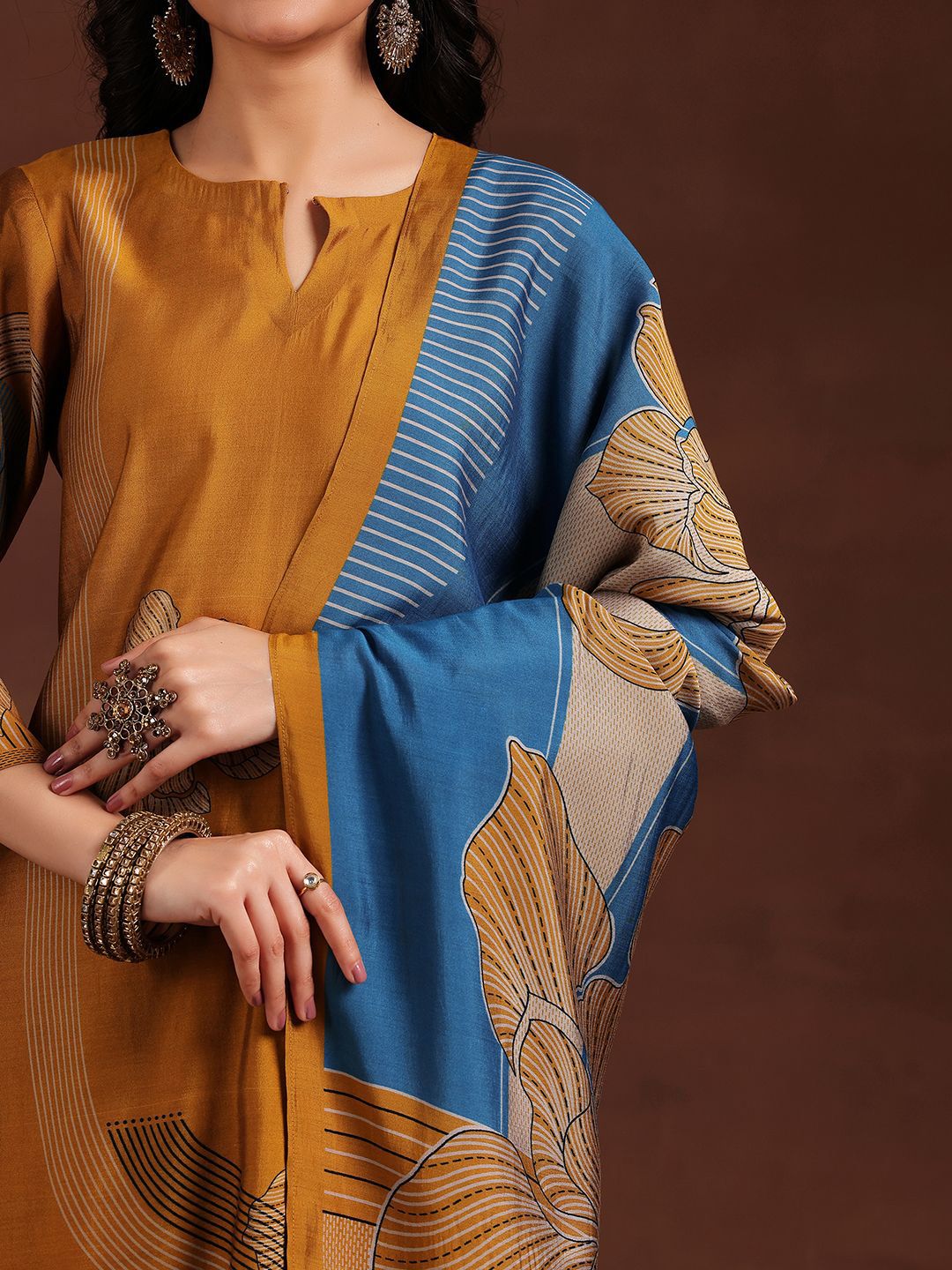 Libas Women Floral Printed Regular Kurta with Trousers & With Dupatta