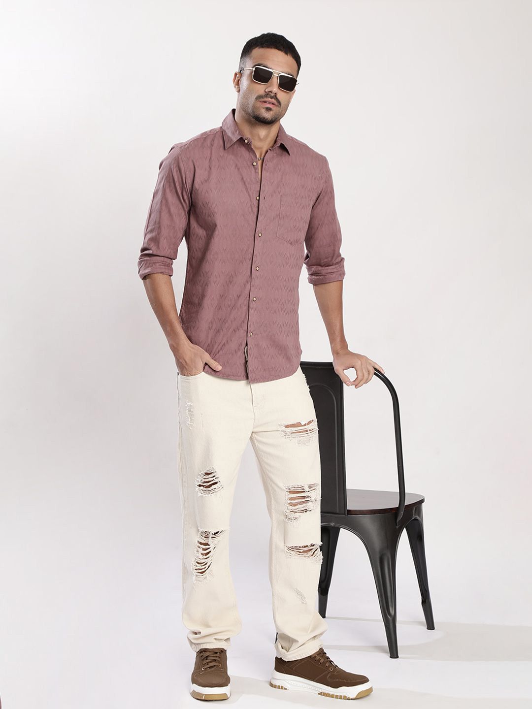 Bene Kleed Men Spread Collar Slim Fit Casual Shirt