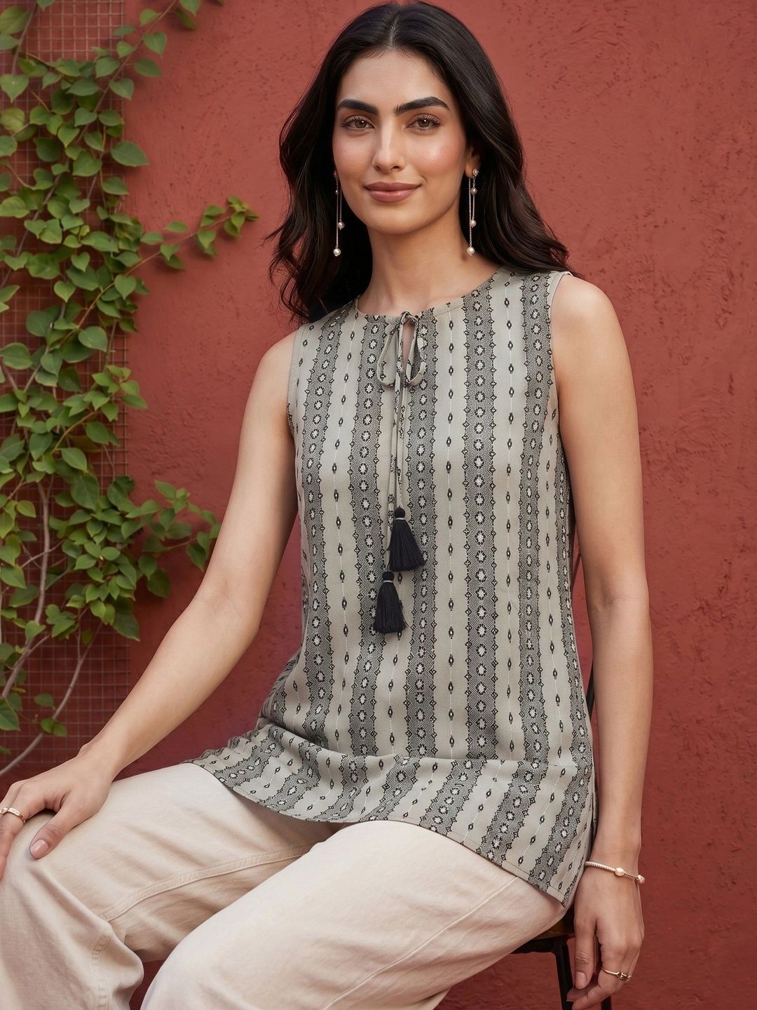 Mamicha Geometric Print Top