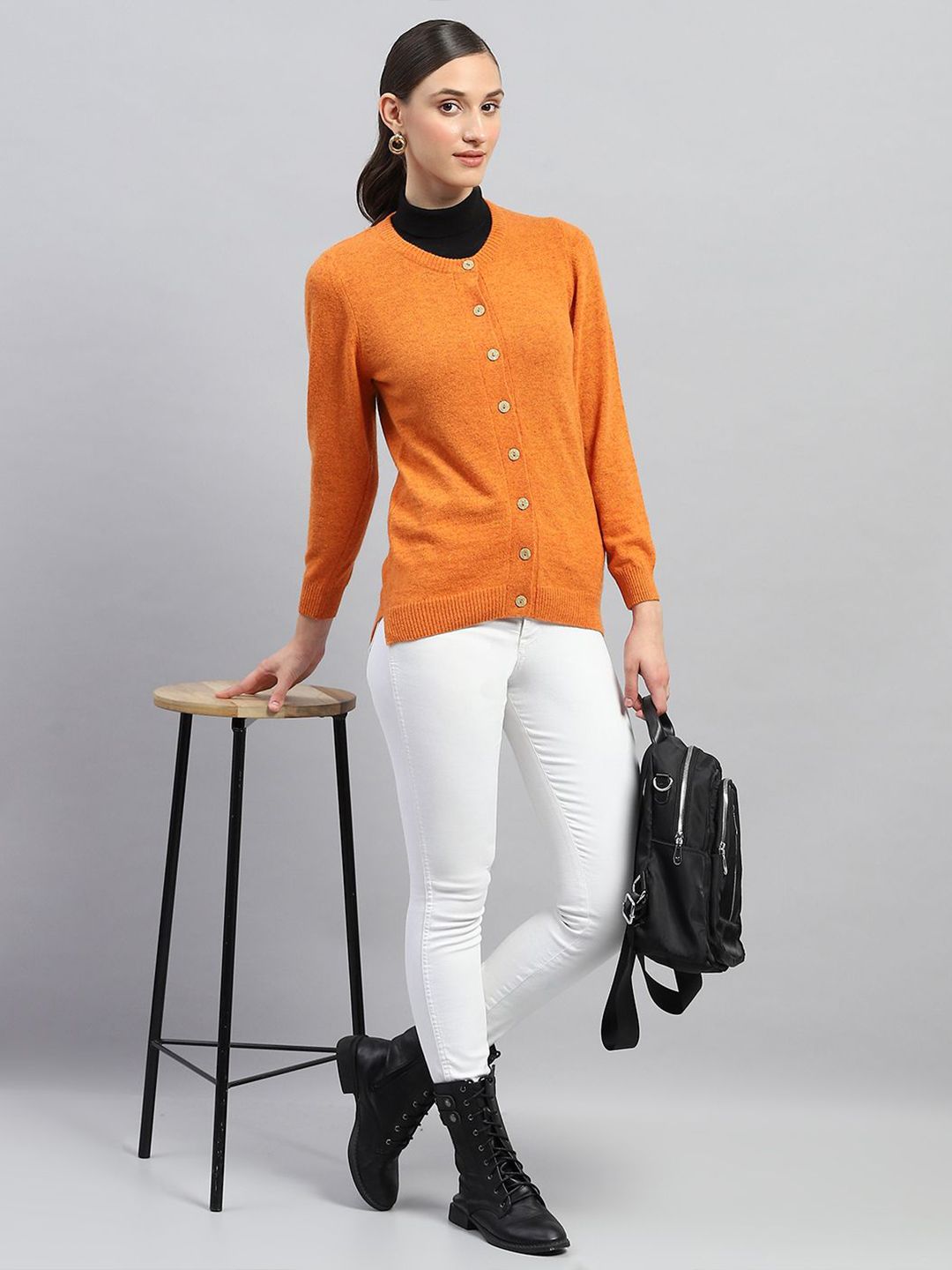 Monte Carlo Women Solid Round Neck Cardigan