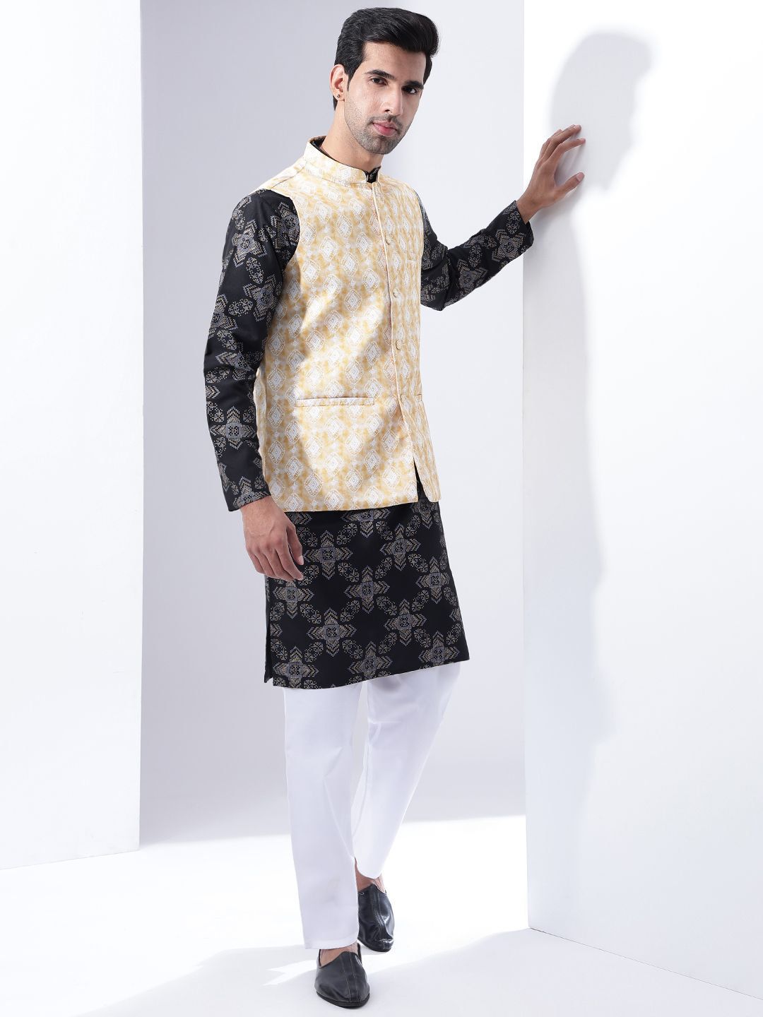 Anouk Men Geometric Printed Straight Kurta with Pyjamas & Nehru Jacket
