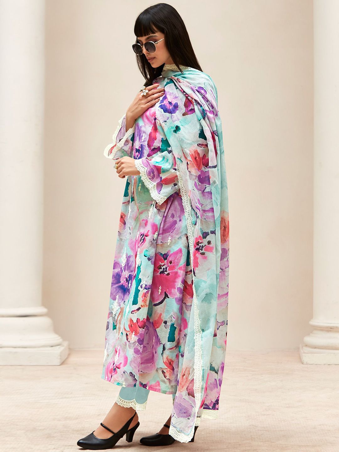 Indo Era Women Floral Embroidered Regular Thread Work Kurta with Trousers & With Dupatta