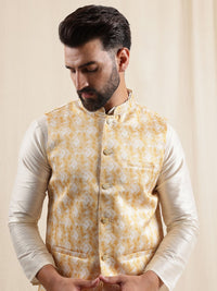Anouk Men Solid Kurta dengan Seluar & Jaket Nehru