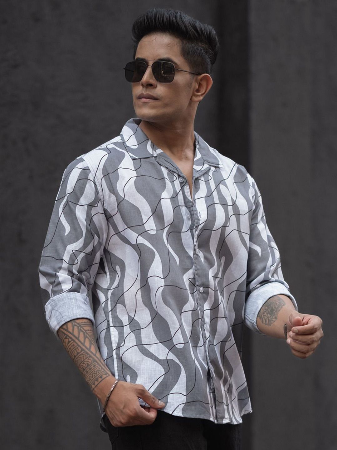 Powerlook Men Spread Collar Abstract Printed Regular Fit Casual Shirt