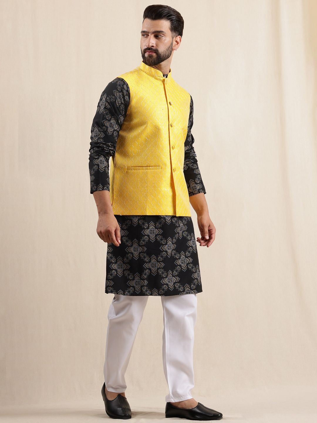Anouk Men Ethnic Motifs Printed Regular Kurta with Pyjamas with Nehru Jacket
