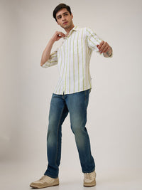 SPYKAR Men Slim Fit Vertical Striped Spread Collar Cotton Casual Shirt