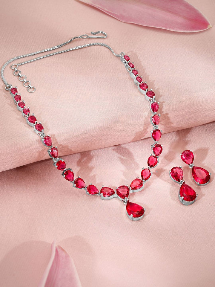 Rubans premium rhodium bersalut set barang kemas pernyataan ruby ​​merah