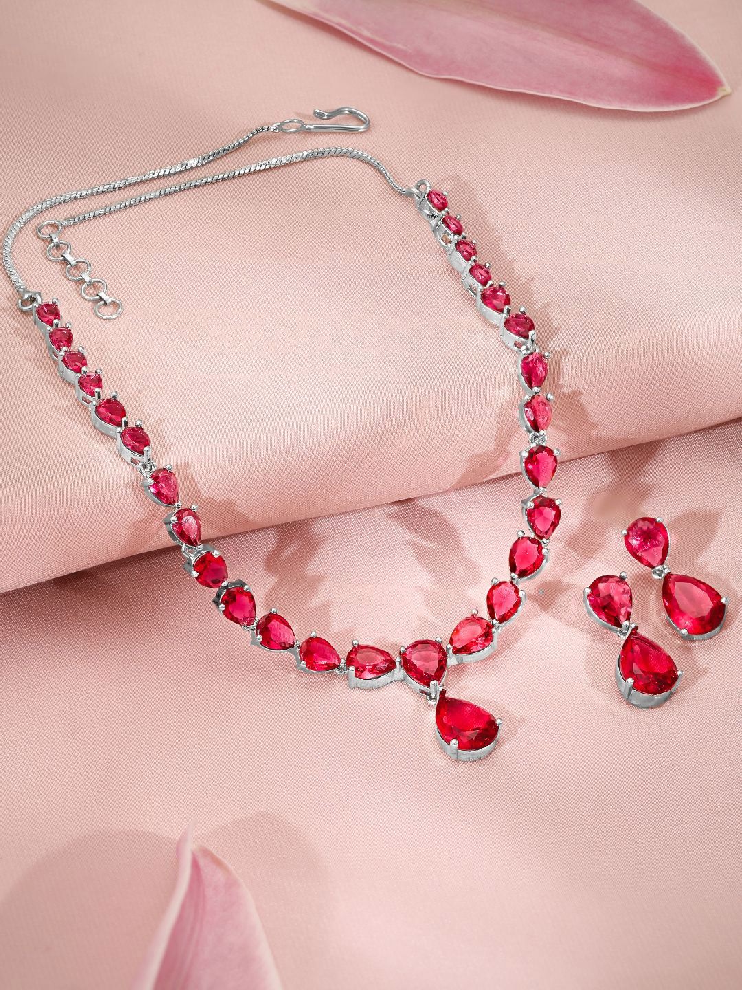 Rubans premium rhodium bersalut set barang kemas pernyataan ruby ​​merah