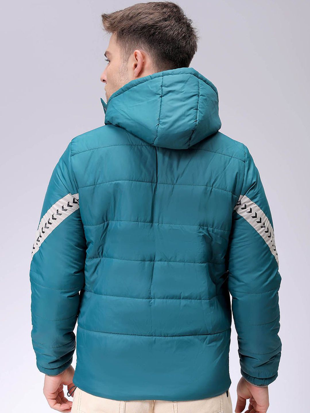 The Indian Garage Co Men Colourblocked Lightweight Padded Jacket with Patchwork