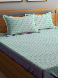 KLOTTHE Green Geometric Cotton 300 TC King Fine Bedsheet with 2 Pillow Covers-250 x 220 cm