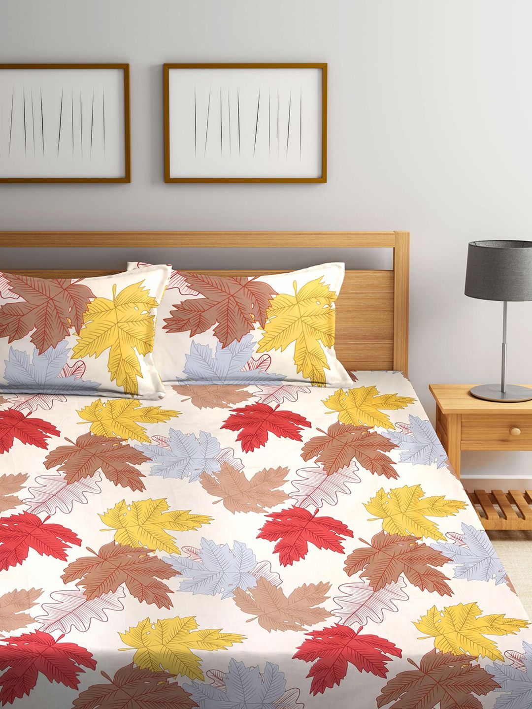 KLOTTHE White & Yellow Floral 300 TC 1 Double King Bedsheet with 2 Pillow Covers