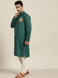 SOJANYA Men Green Solid Pure Cotton Kurta
