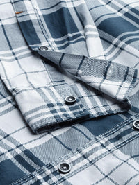 The Indian Garage Co Men White & Blue Slim Fit Checked Casual Shirt