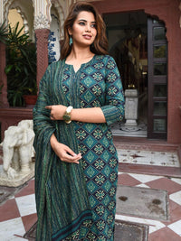 KALINI Floral Printed Regular Straight Kurta With Trousers & Dupatta