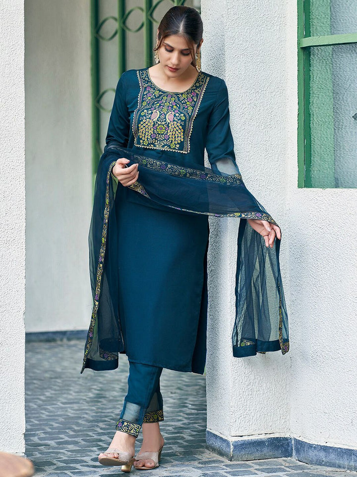 KALINI Ethnic Motifs Yoke Design Gotta Patti Straight Kurta with Trousers & Dupatta