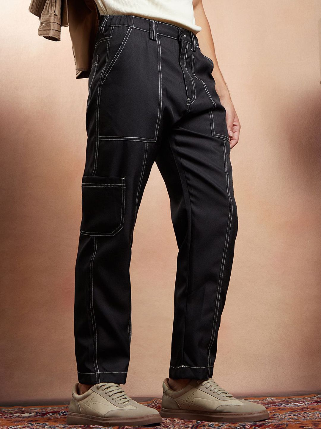 Campus Sutra Men Solid Comfort Cargos Trousers