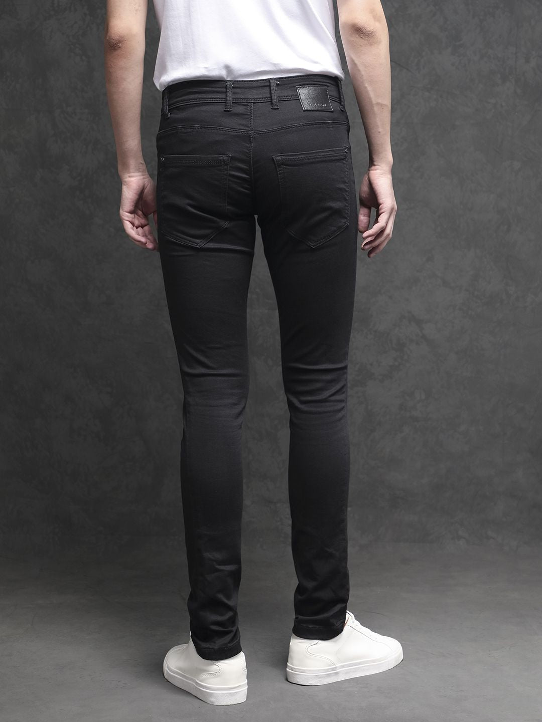 RARE RABBIT Men Radley Regular Fit Mid-Rise Cotton Jeans