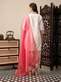 House of Pataudi Floral Regular Pure Cotton Jashn Kurta with Trousers & With Dupatta