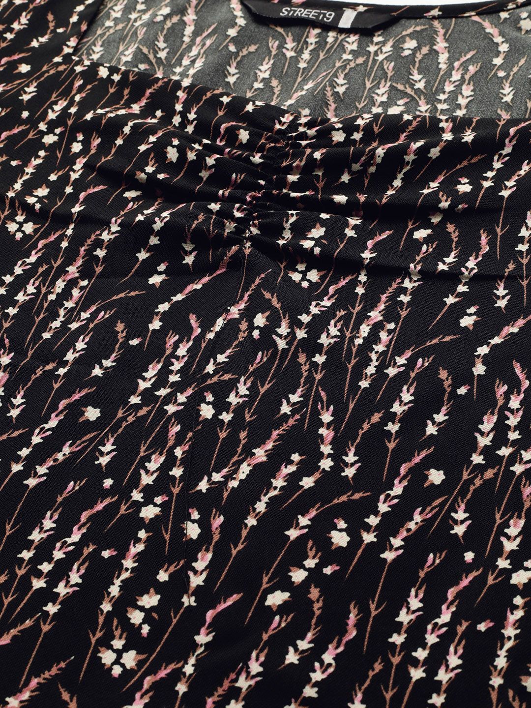 STREET 9 Women Black & Pink Floral Printed A-Line Dress