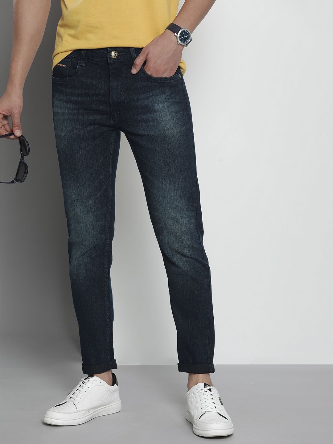 The Indian Garage Co Men Skinny Fit Light Fade Stretchable Jeans