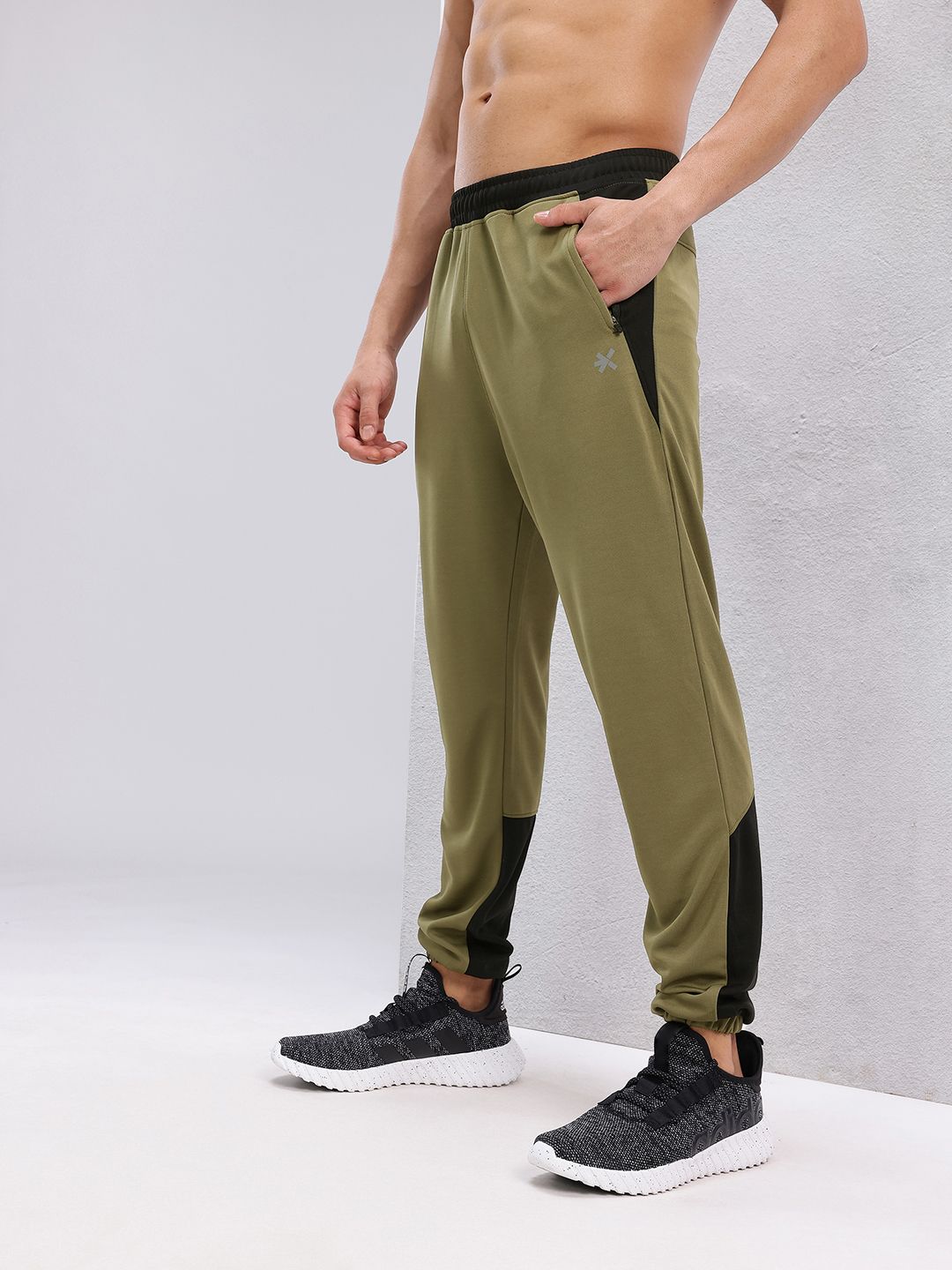 HRX by Hrithik Roshan Men Colourblock Rapid-Dry Running Joggers