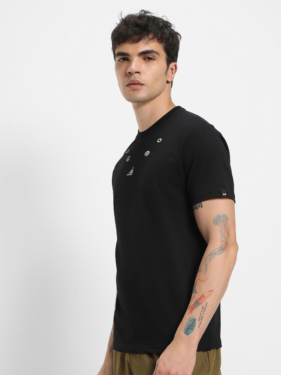 Bewakoof Men Black Printed Pure Cotton T-shirt