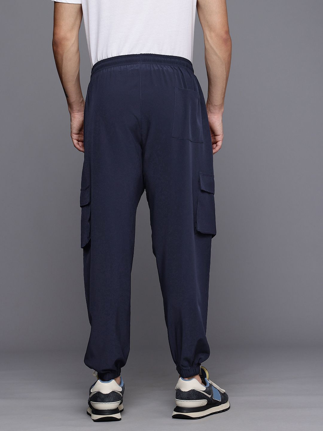 HRX by Hrithik Roshan Men STREETPULSE Regular Fit Joggers